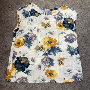 Abercrombie & Fitch floral tee- XS